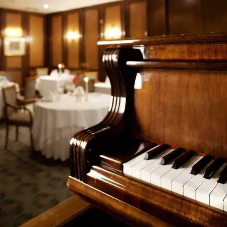 Art Nouveau Palace Hotell 5*