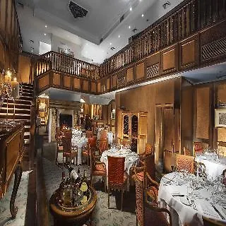 آرت نوفو بالاس 5* براغ